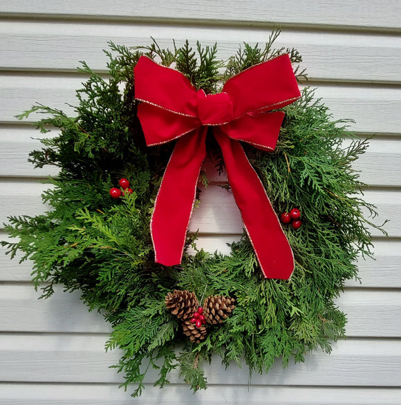 Traditional Cedar Wreath 22